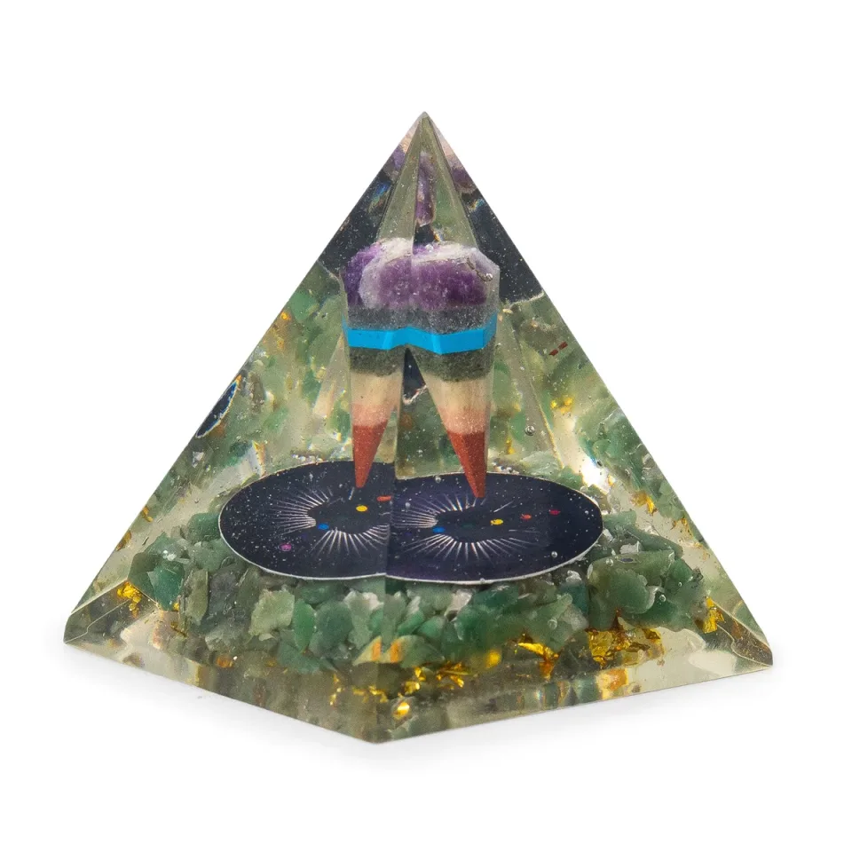 Pyramide moyenne 7 x 6 cm, pendule, aventurine verte : Modèle unique
