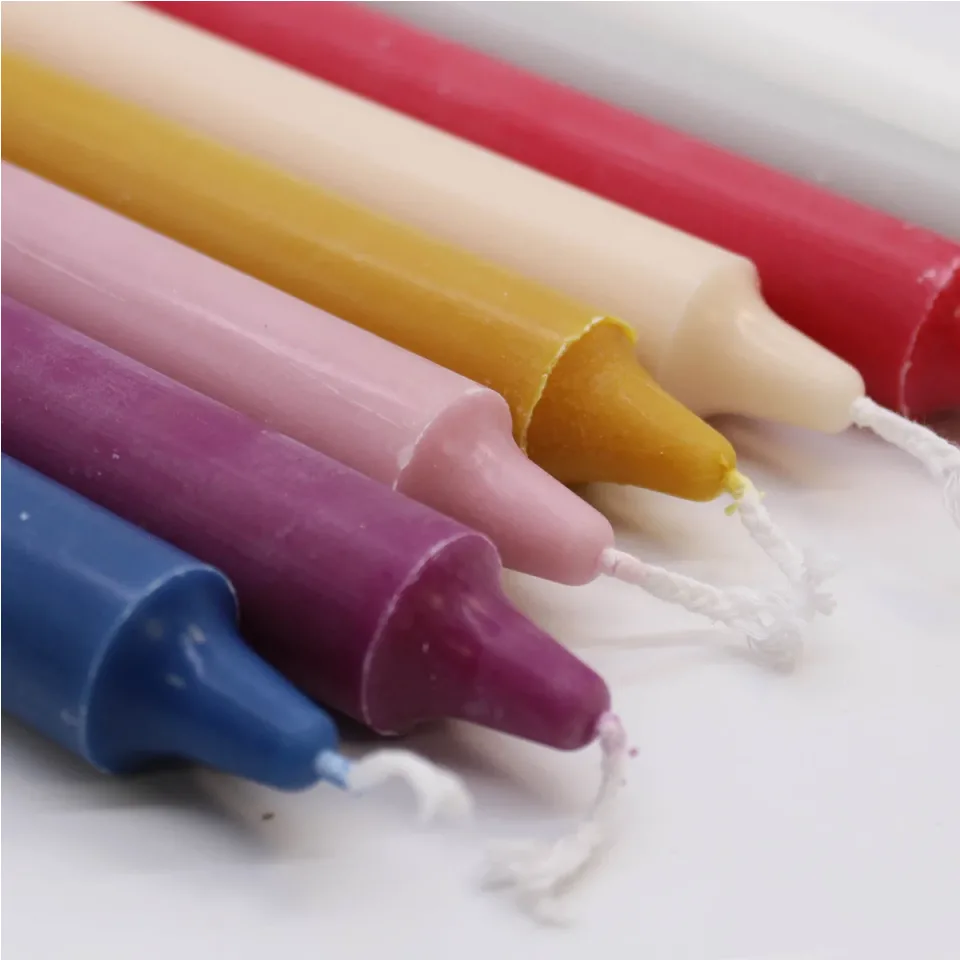 Bougie flambeau en cire naturelle : Modèle unique