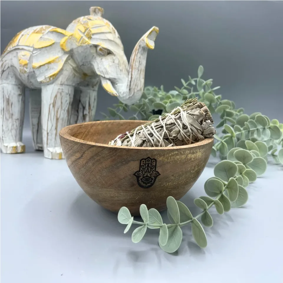 Coupelle rituelle en manguier, Hamsa : Modèle unique