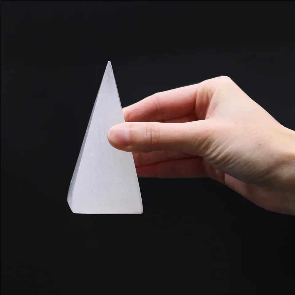 Pyramide, 10 cm : Modèle unique