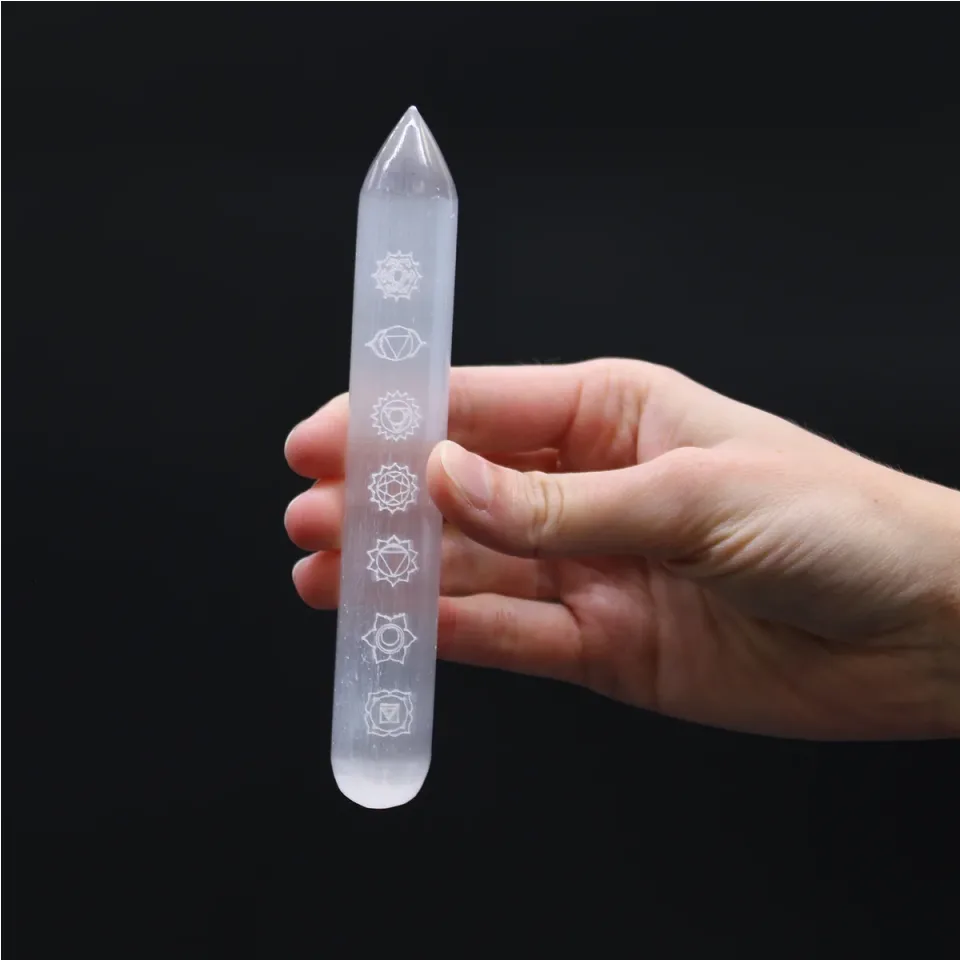 Baguette 7 chakras (une pointe), 14 à 16 cm : Modèle unique