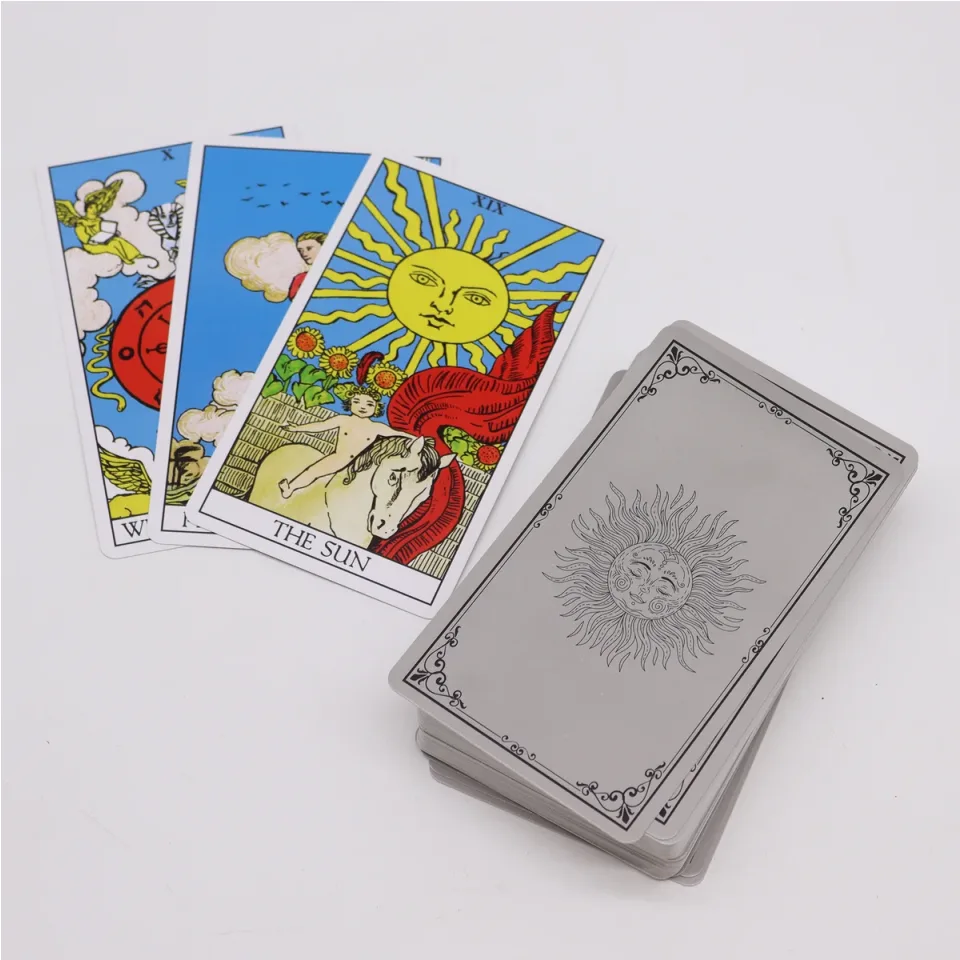 Tarot avec livret, arcanes traditionnels : Modèle unique