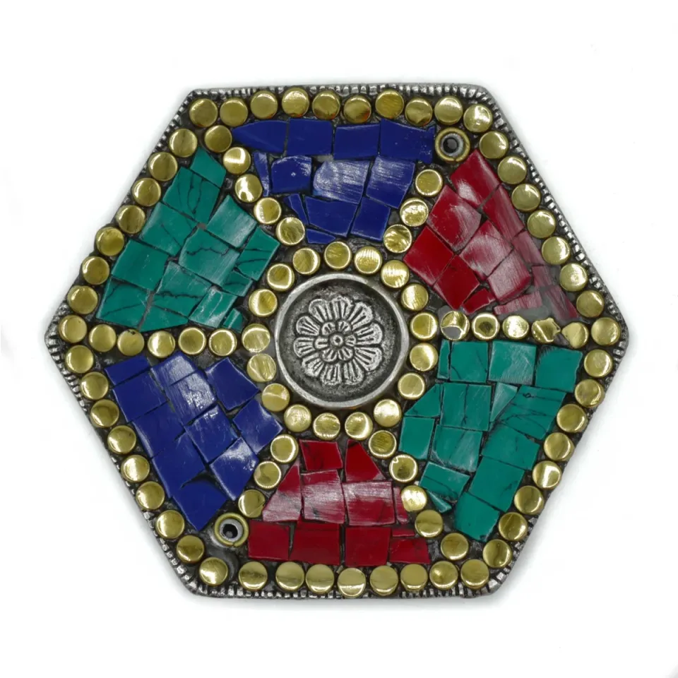Assiette hexagonale tibétaine pour cônes et bâtonnets : Modèle unique