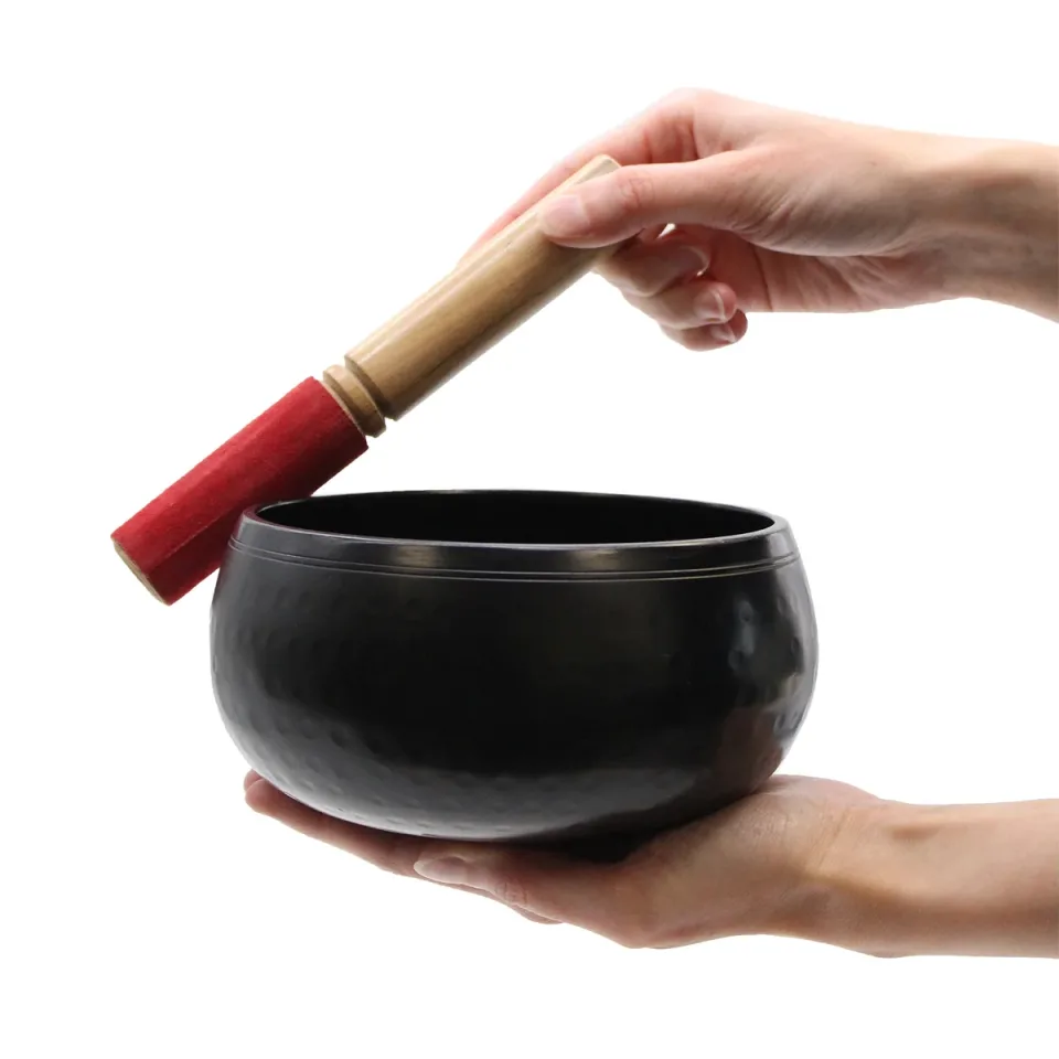Grand bol martelé noir, 18 cm : Modèle unique
