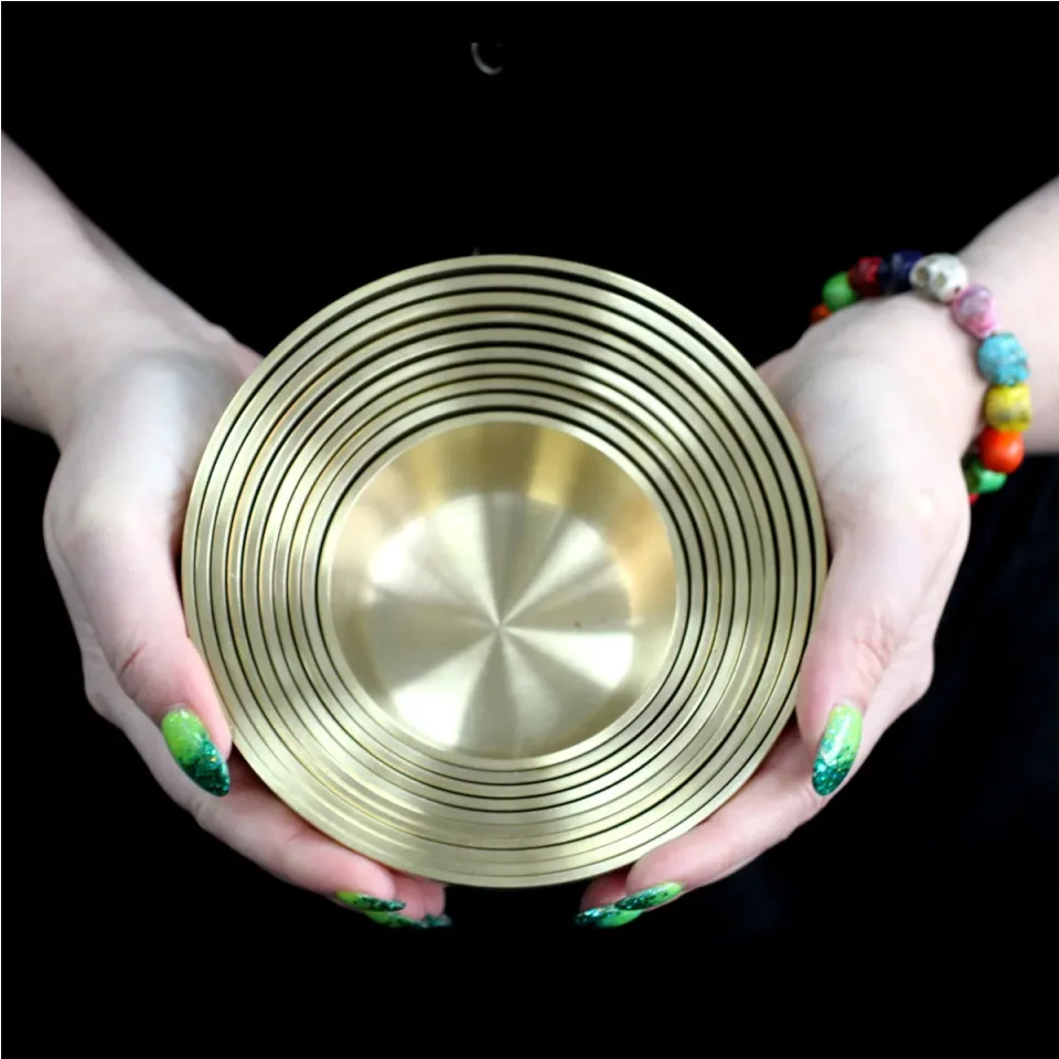 Set de 10 bols en bronze de cloche : Modèle unique