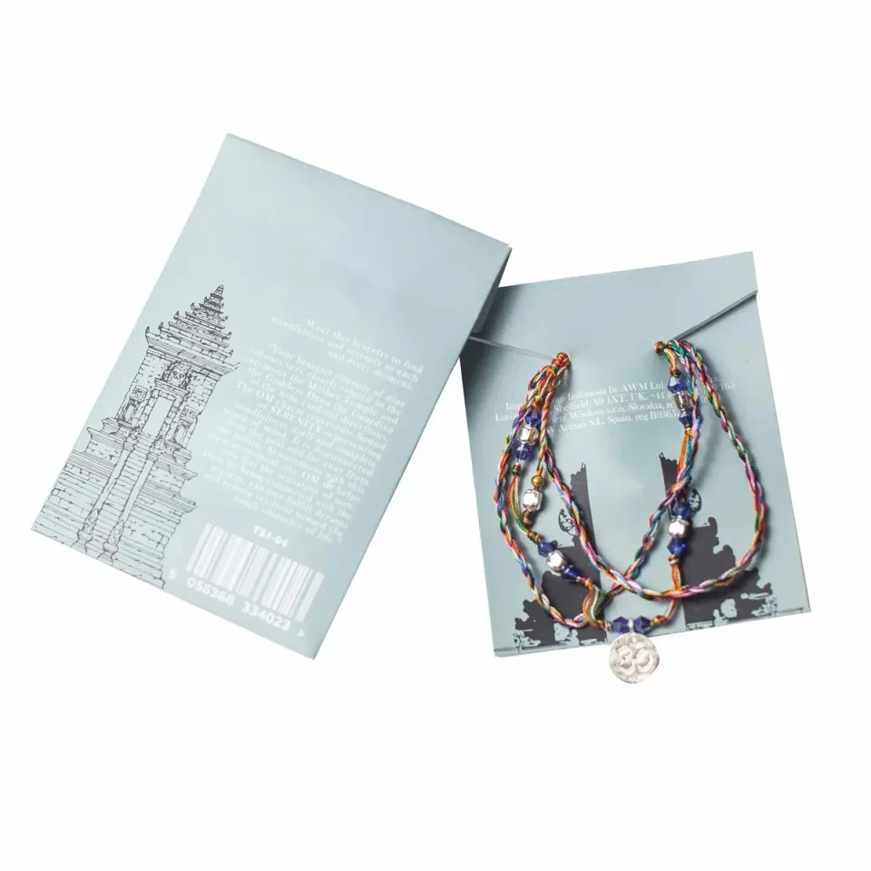Bracelet de temple en cordon, Om en sérénité : Modèle unique