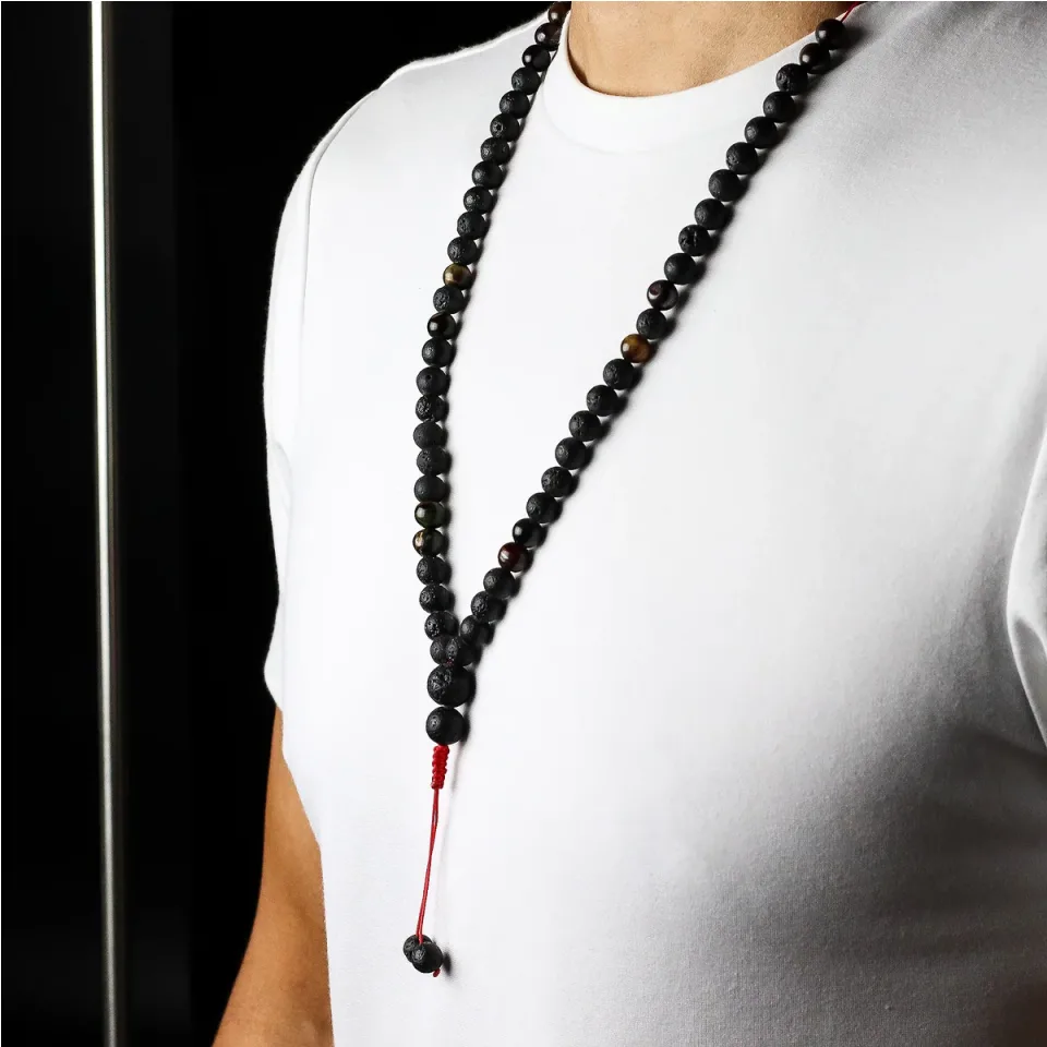 Collier en pierre de lave de Bali, Modèle 2, transformation personnelle : Modèle unique