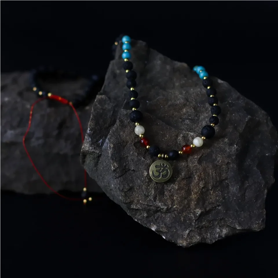 Collier en pierre de lave de Bali, Modèle 4, éveil spirituel : Modèle unique