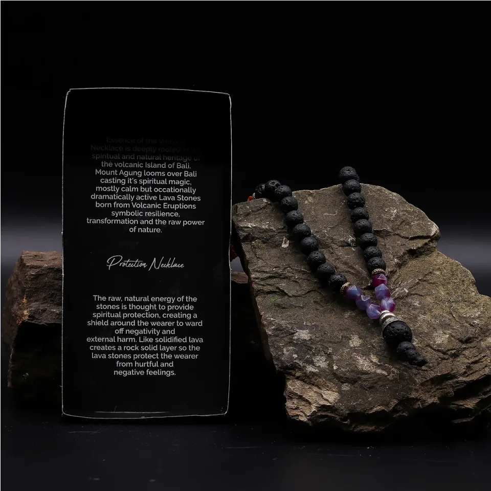 Collier en pierre de lave de Bali, Modèle 10, côté sombre : Modèle unique