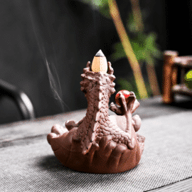 Porte encens dragon violet https://chakras-shop.com