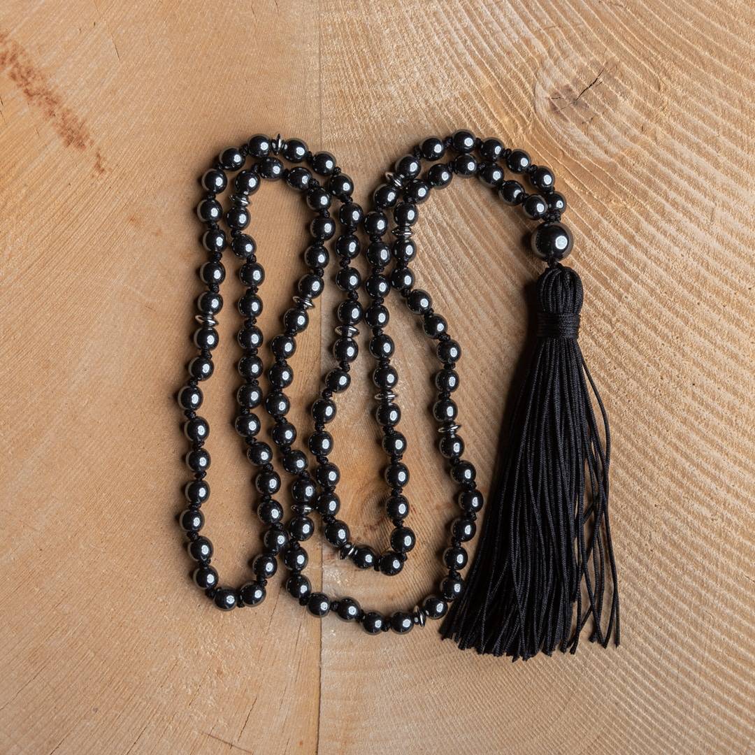Collier Hématite https://chakras-shop.com