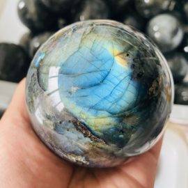 Boule de Cristal en Labradorite Boule de Cristal