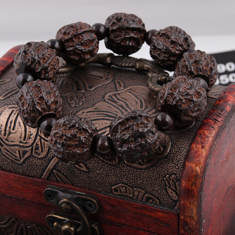 Bracelet porte-bonheur avec perles en forme de graines en bois – Image 3