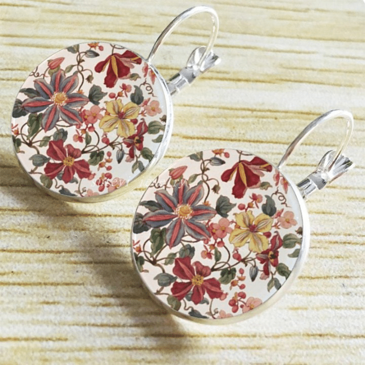 Boucles d'Oreille Pierre Naturelle avec Motif de Fleurs