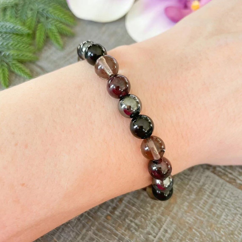 Lot de Douze Bracelets Pierre Naturelle avec Tourmaline et Grenat Noir