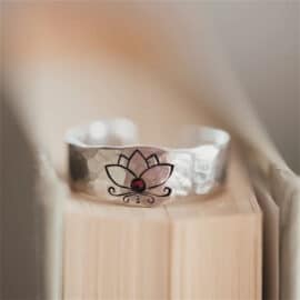 Bague Pierre Naturelle en Alliage de Zinc avec Motif de Fleur