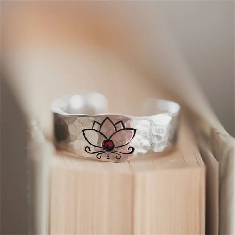 Bague Pierre Naturelle en Alliage de Zinc avec Motif de Fleur