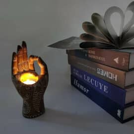 Bougeoir de Maison Yoga en Forme de Main en Résine