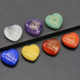 Coffret Pierre Naturelle Sept Chakras en Forme de Coeur
