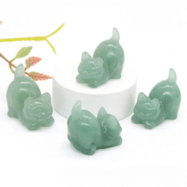 Pierre Naturelle Sculptée en Forme de Chat