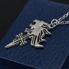 Collier Cœur de Lion en Métal avec Croix