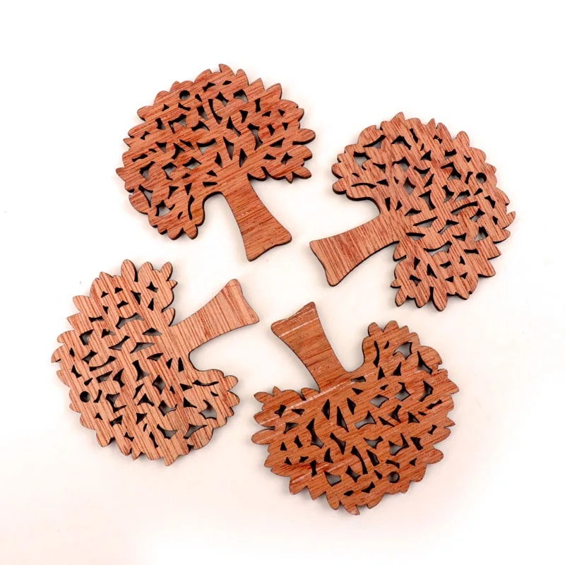 Lot de Cinq Arbres de Vie en Bois Faits à la Main