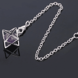 Merkaba de Style Pendule avec Perle d'Améthyste sur fond gris