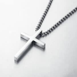 Pendentif Croix avec Chaine en Acier Inoxydable