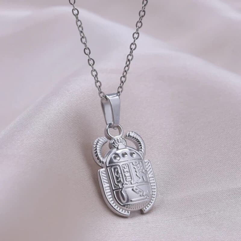 Pendentif Egyptien en Forme de Scarabée en Acier Inoxydable