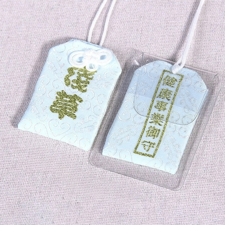 Porte Bonheur Chinois de Style Amulette en Tissu