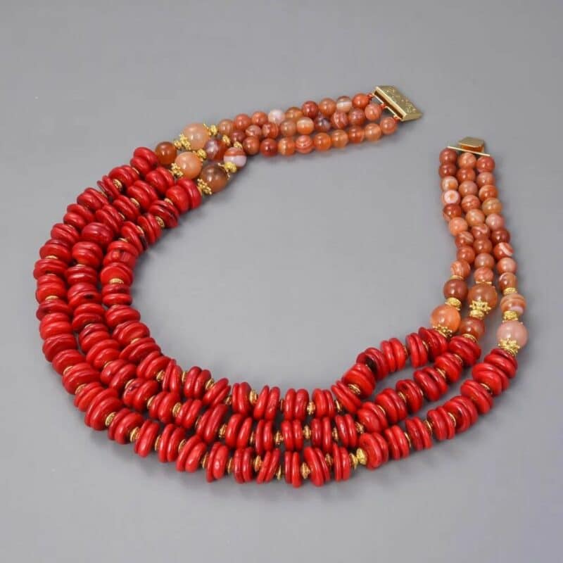 Collier Cornaline et Agate Rouge de Style Ethnique sur fond gris