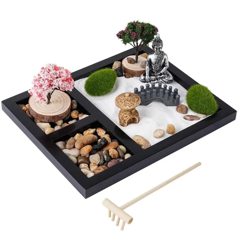 Jardin Zen Miniature pour Méditation sur fond blanc